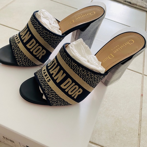 Loving my new DIORS😍 - Picture 3 of 3